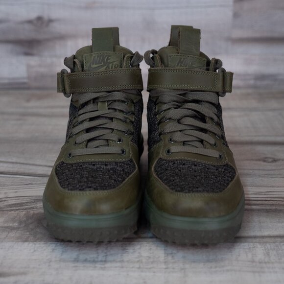 Women's Nike Lunar Force 1 Flyknit Workboot in Medium Olive - Size 7.5 - Picture 1 of 6